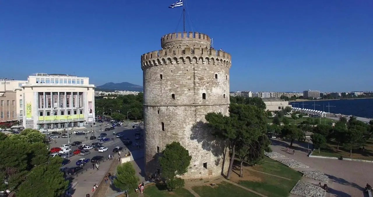 Sixorizon New Private Apartment In Thessaloniki Ippokrateio Gr